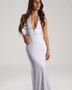 Vestido blanco elegante ideal para ceremonia civil o playa. Look perfecto para novias en Chile, envío a todo el país.